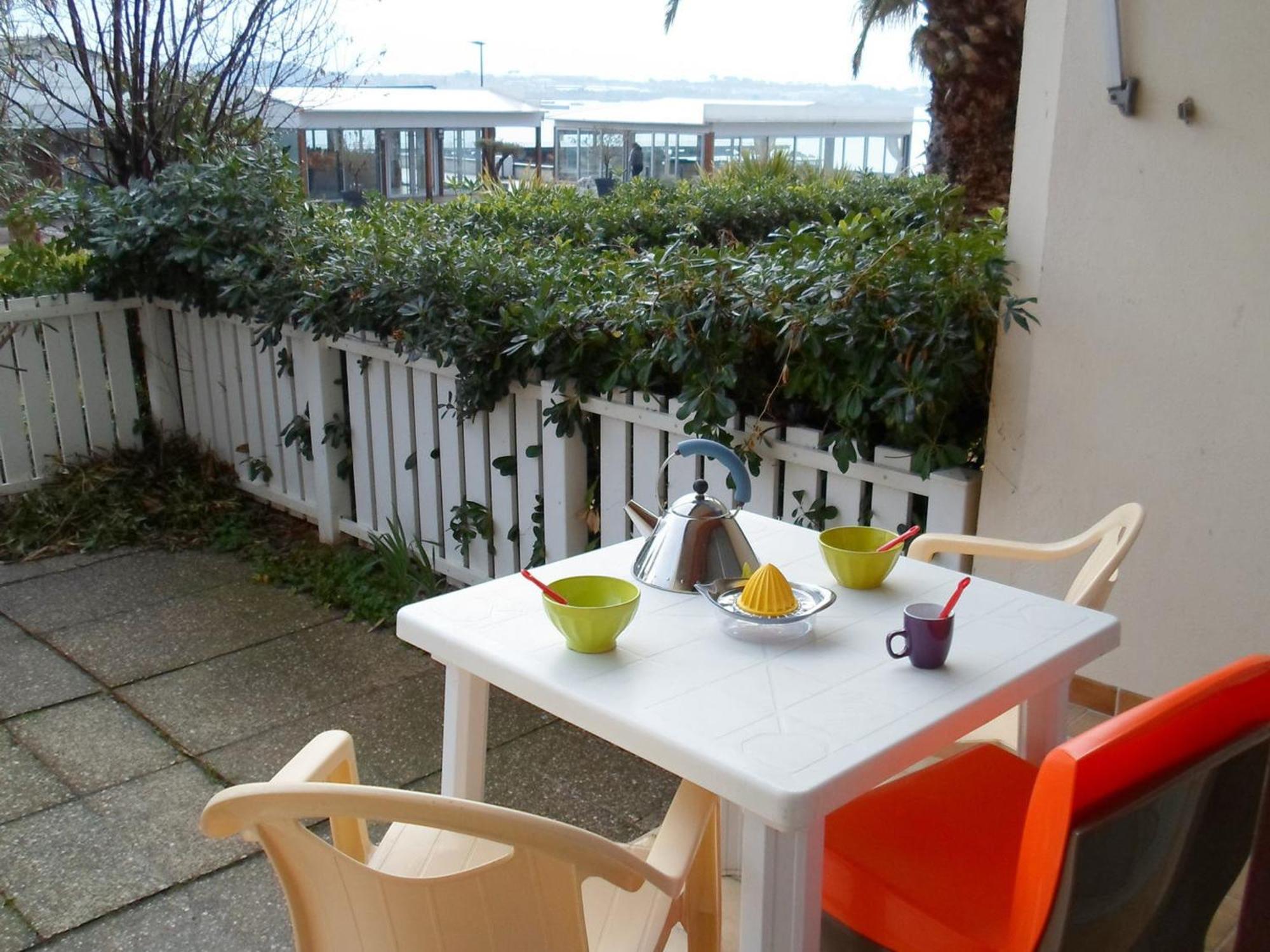 Appartement Avec Terrasse, Climatisation Et Animaux Admis, Proche Des Thermes - Fr-1-503-38 Balaruc-les-Bains Bagian luar foto