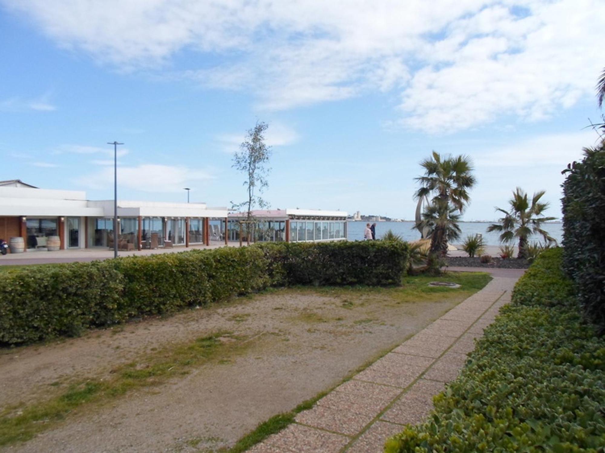 Appartement Avec Terrasse, Climatisation Et Animaux Admis, Proche Des Thermes - Fr-1-503-38 Balaruc-les-Bains Bagian luar foto